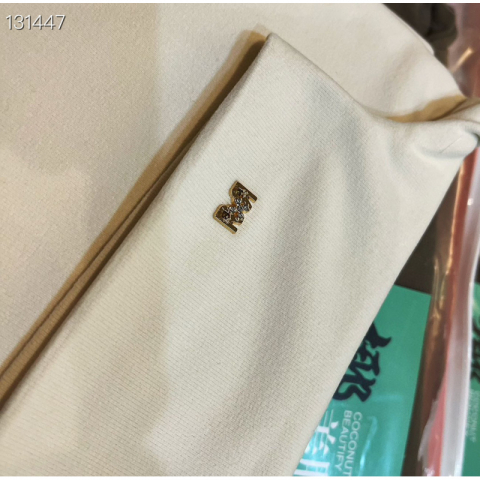 椰油磨毛小立领打底衫M金属标 2个尺码