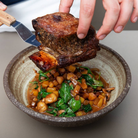 法式全熟安格斯牛肋排